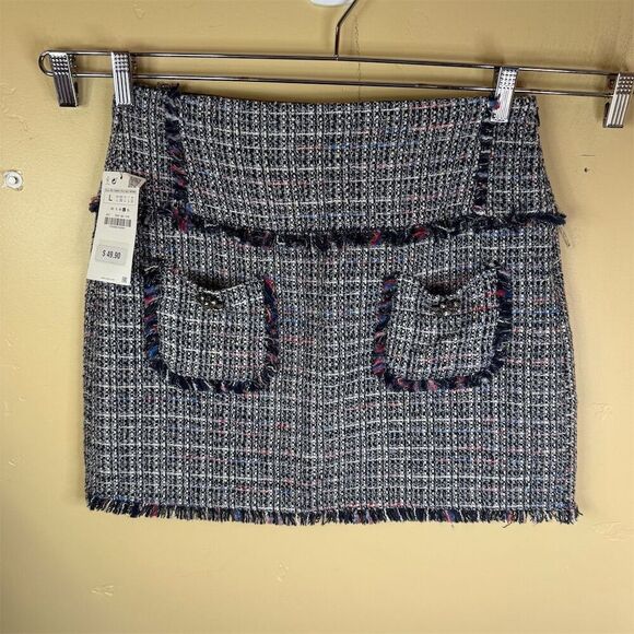 NWT Zara Women's Blue Tweed Mini Skirt Size Large Gem Applique‎ Fringe Pockets - Picture 2 of 6